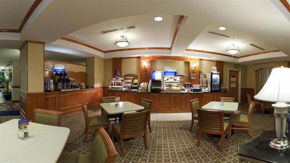 Holiday Inn Express Richmond-Brandermill-Hull Street By Ihg Eksteriør billede