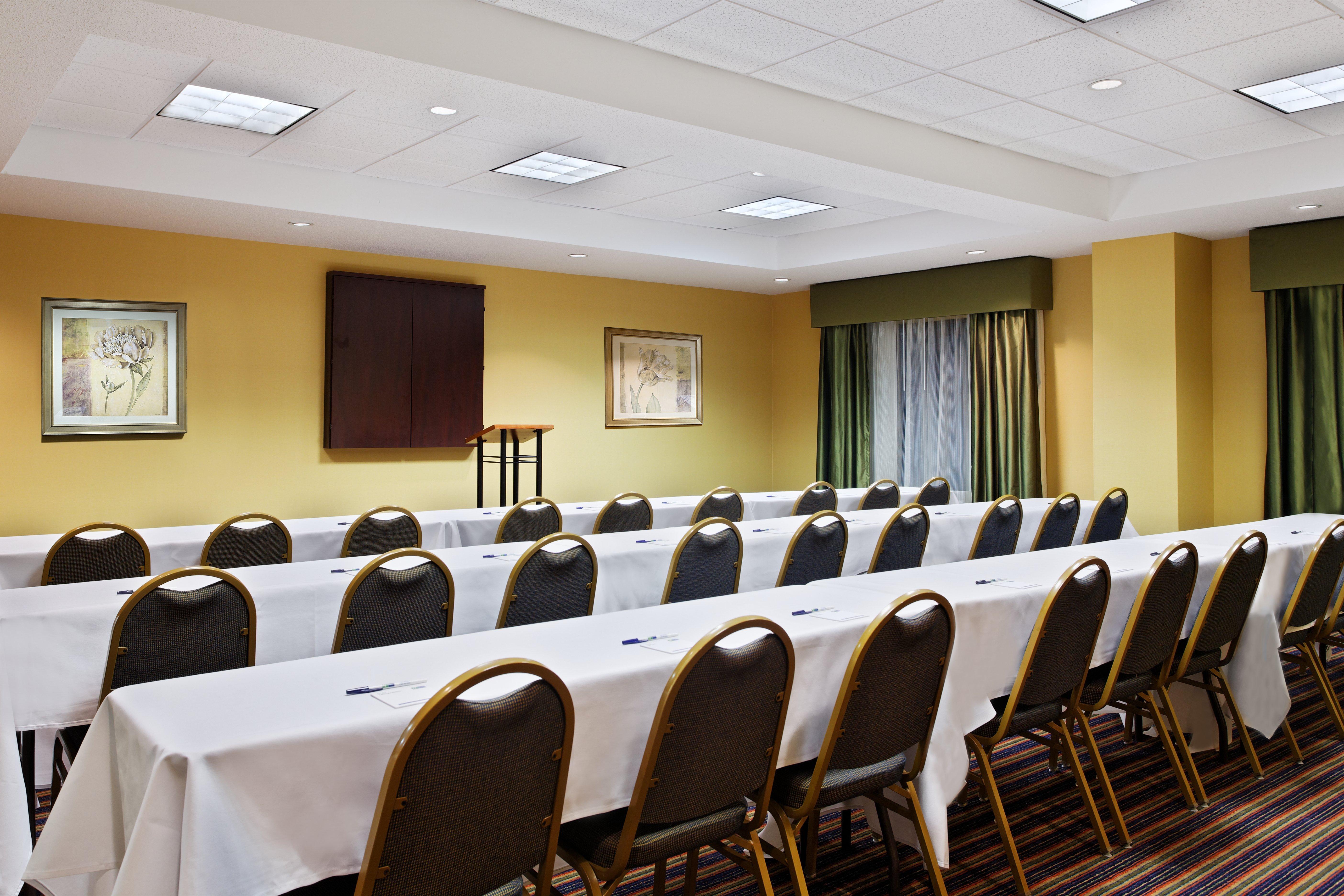 Holiday Inn Express Richmond-Brandermill-Hull Street By Ihg Eksteriør billede