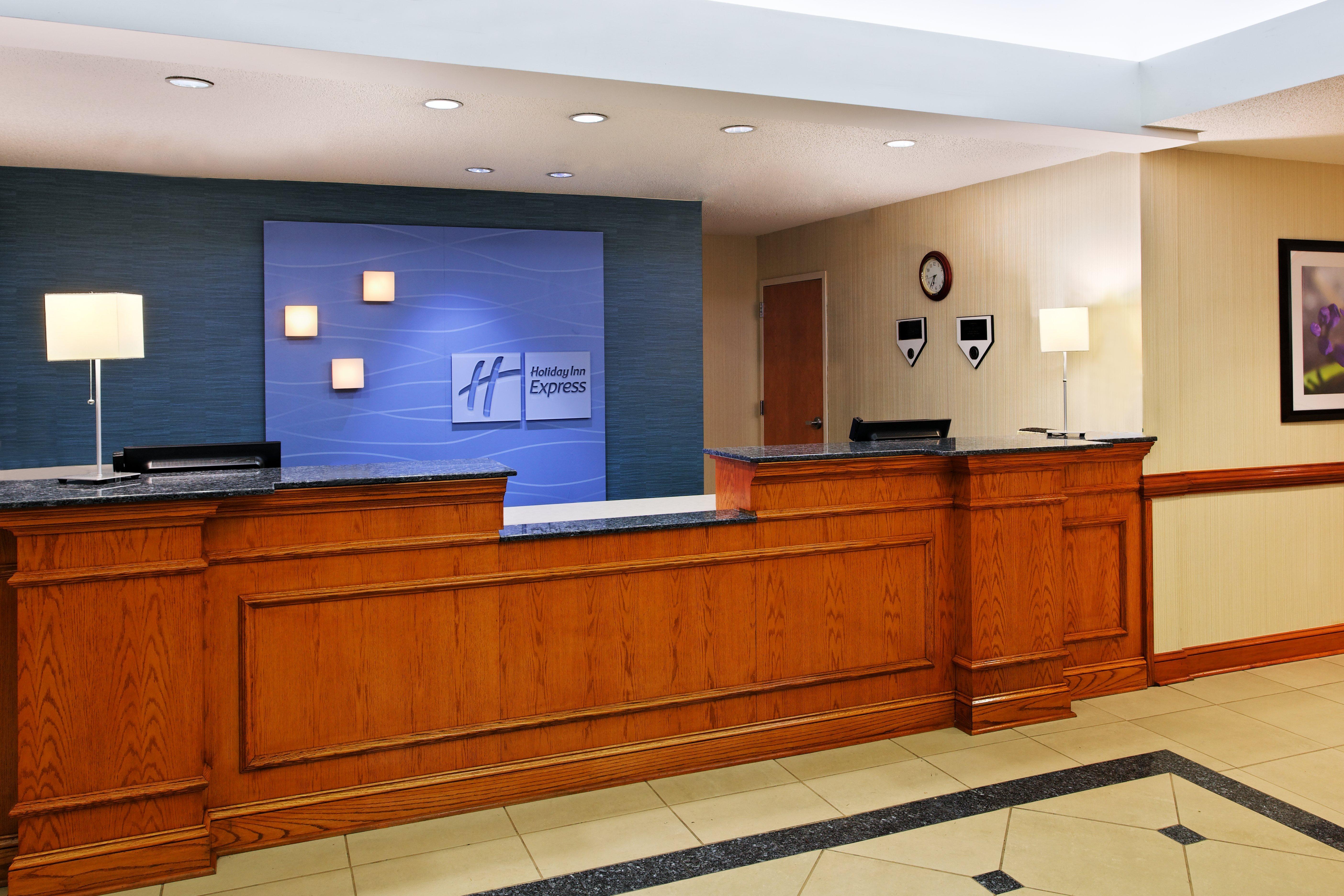 Holiday Inn Express Richmond-Brandermill-Hull Street By Ihg Eksteriør billede